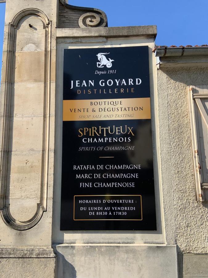 Apartmán Champagne & Grand Cru Ay-Champagne Exteriér fotografie